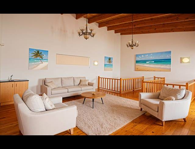 3 BEDROOM HOUSE FOR SALE IN COUNTRY CLUB